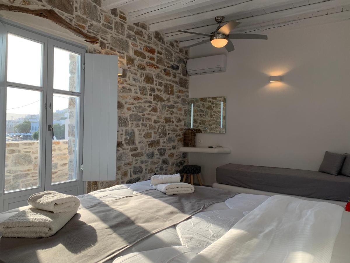 Thomas Villas On The Beach Katapola Exterior photo
