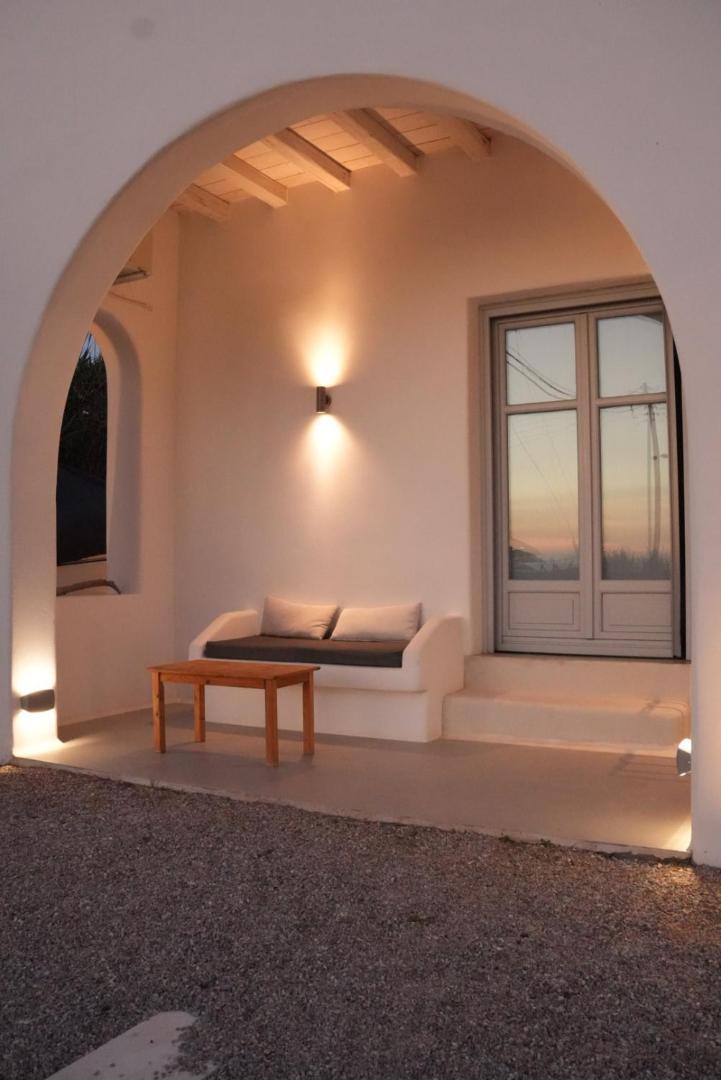 Thomas Villas On The Beach Katapola Exterior photo